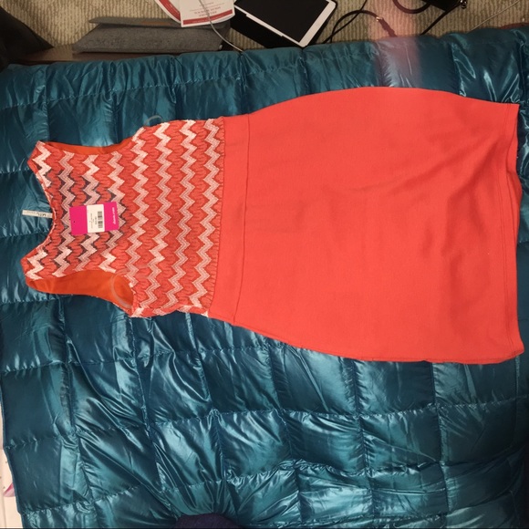 NWT Shasa zig zag coral lurex dress - Picture 3 of 4